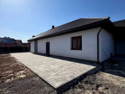 Будинок. Ужгород, Тисянський пров.