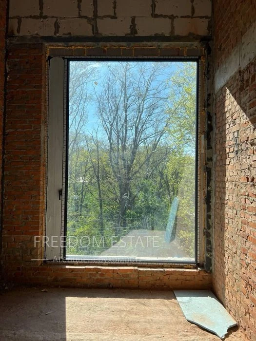 $90,000 Apartment in the Park House Residence / 100 m2 / Leso