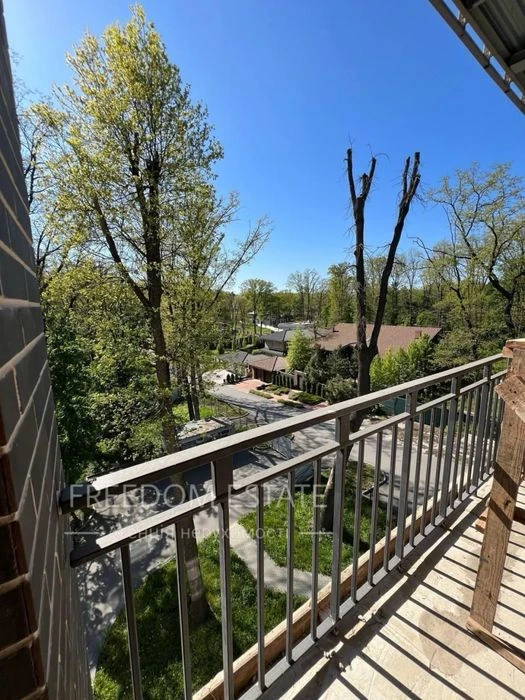 $90,000 Apartment in the Park House Residence / 100 m2 / Leso