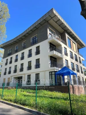 $90,000 Apartment in the Park House Residence / 100 m2 / Leso