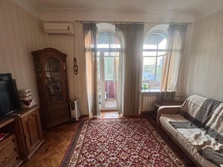 Продам 2-комнатную квартиру в Ствинке на пр. Дмитрия Яворницо