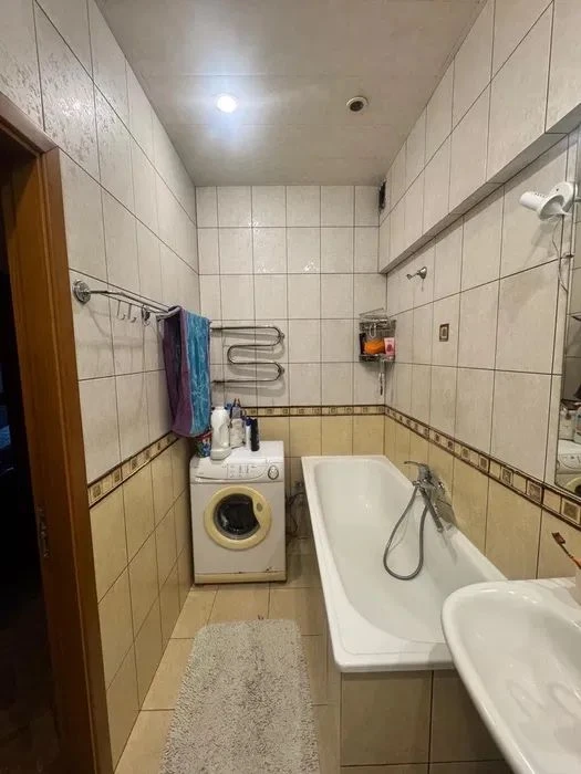 Продам 2-комнатную квартиру в Ствинке на пр. Дмитрия Яворницо
