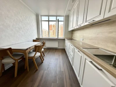 Продам 3 комн. квартиру с супер ремонтом в ЖК Дмитриевский н.