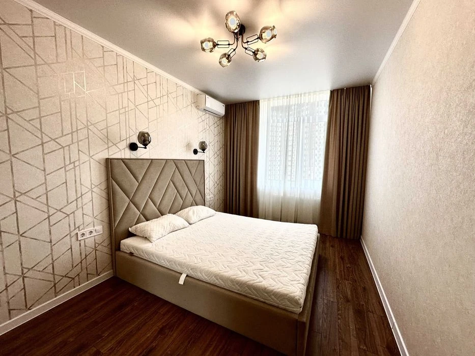 Продам 3 комн. квартиру с супер ремонтом в ЖК Дмитриевский н.