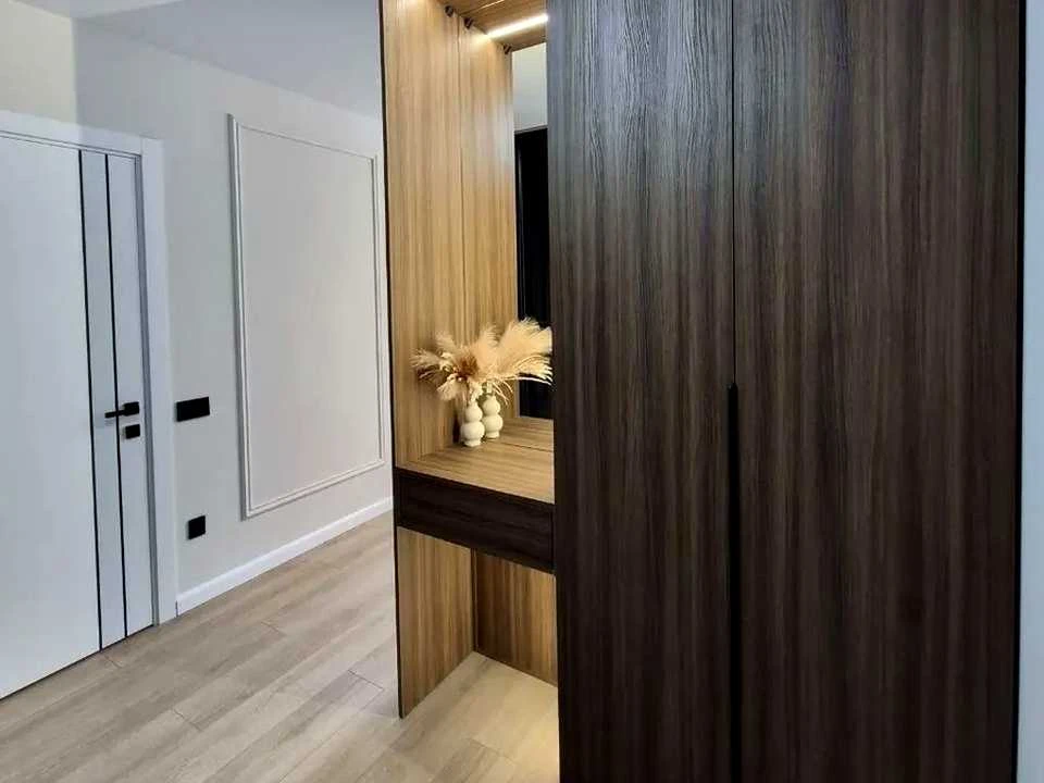 Apartment. Ivano-Frankivsk, Belvederska St.