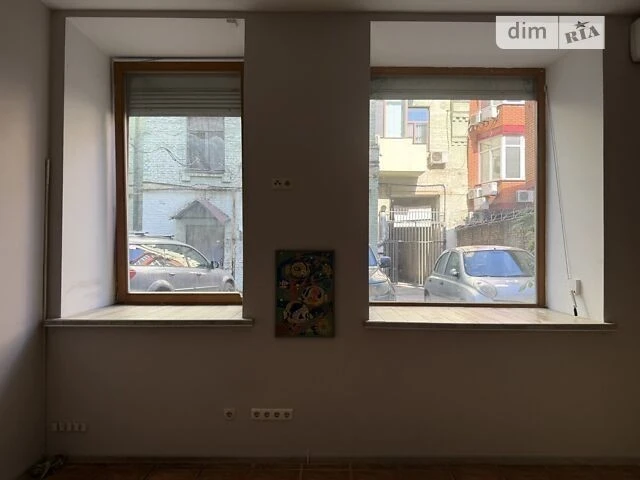 Sale of 1-room apartment 46.9 sq. m. on Velyka Vasylkivska 2 st.