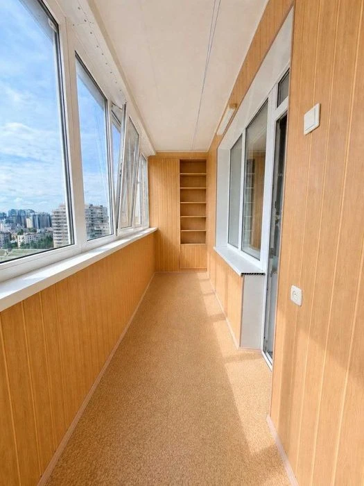 No %! 3-room apartment 77 m² Pechersk, metro Zvirynetska