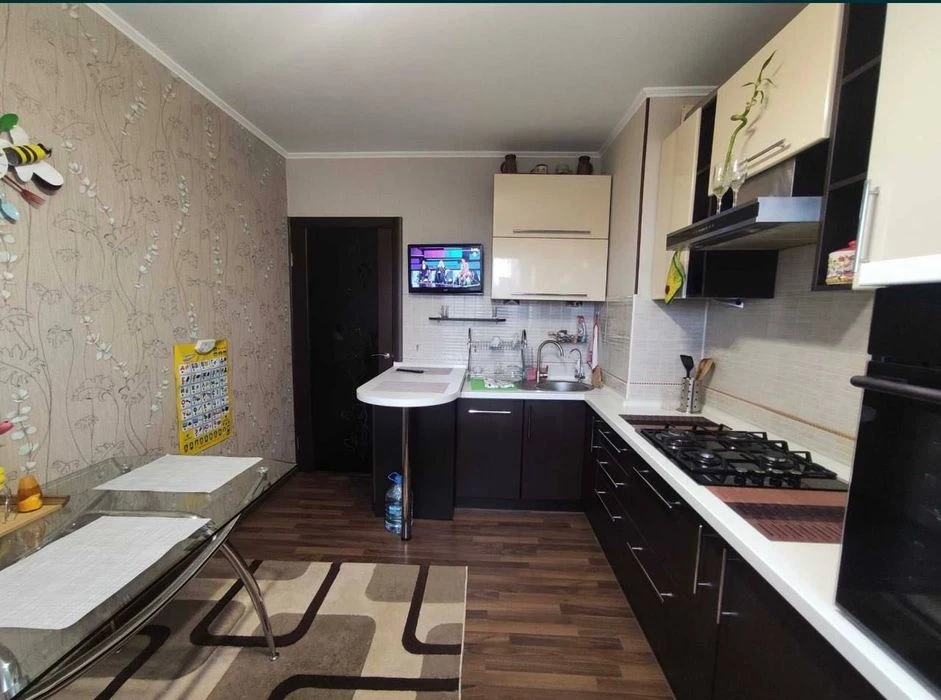 Продам 3 ком.квартиру ж/м Левобережный2