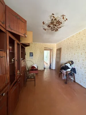 Продаж 2х кімн квартири вул Домбровського рн Дастору 3/5 пов