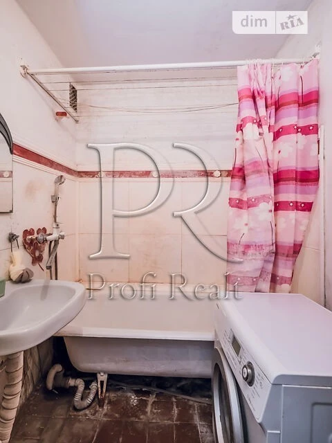 Продаж 2к квартири 53.4 кв. м на вул. Олександри Екстер 14 •