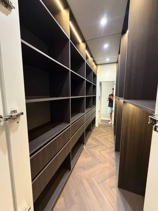 Продам квартиру ЖК Родос Аркадия 3 этаж 97 метров две спальни