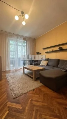 Продам квартиру 43 м2 ул Алексеевская 10\12 ремонт Соломьян