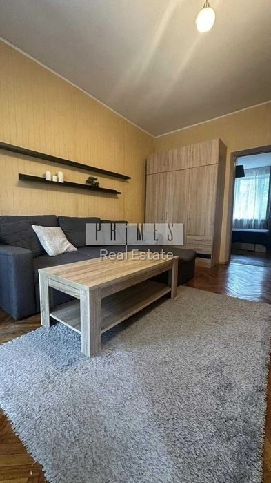 Продам квартиру 43 м2 ул Алексеевская 10\12 ремонт Соломьян