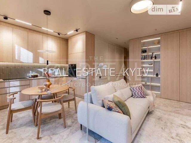 Sale of 2-room apartment 60 sq. m. on Andriy Verkhoglyada St. 19B •