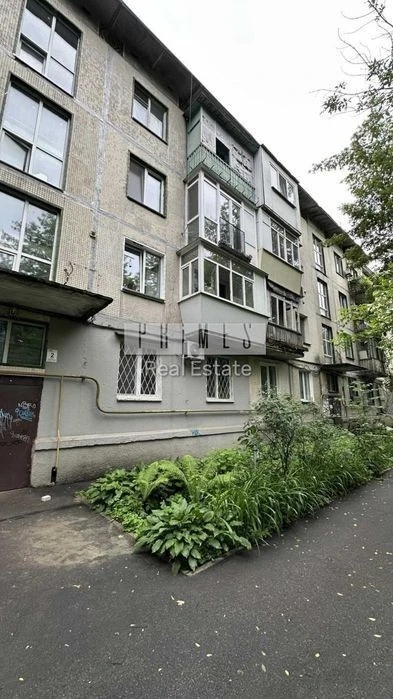 Продам квартиру 43 м2 ул Алексеевская 10\12 ремонт Соломьян