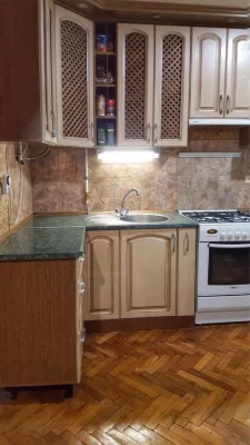 Продаж 4 кім.квартира 75 м² 2/2ц вул .Зернова 135000$