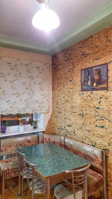 Продаж 4 кім.квартира 75 м² 2/2ц вул .Зернова 135000$