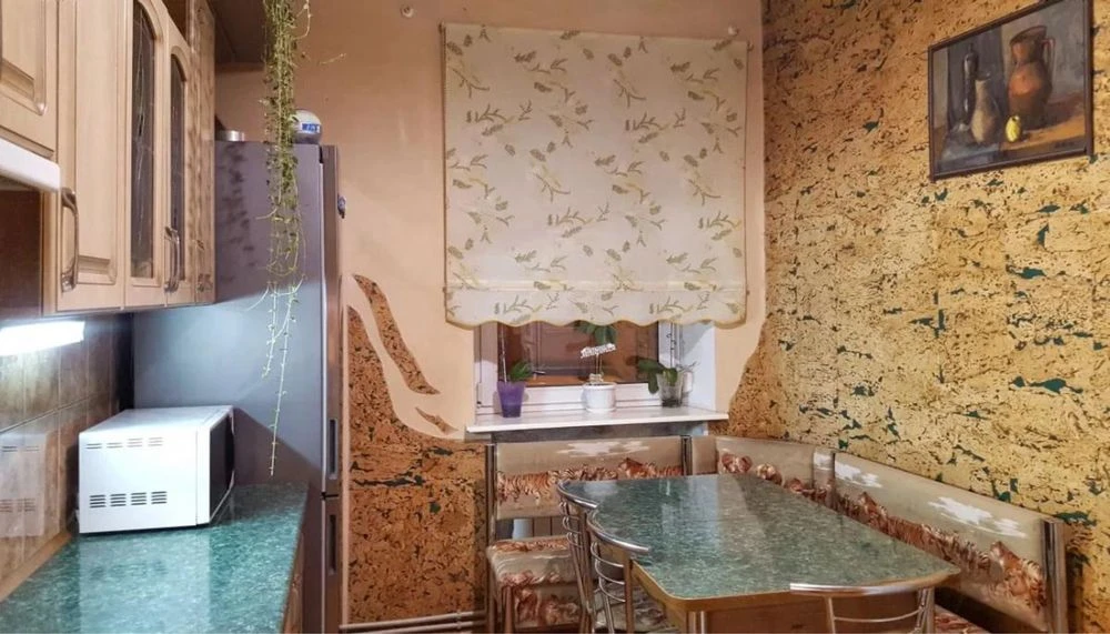 Продаж 4 кім.квартира 75 м² 2/2ц вул .Зернова 135000$