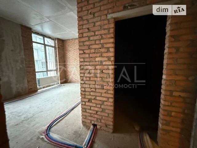 Sale of 2-room apartment 54 sq. m. on Naberezhno-Khreshchatytska Street 21