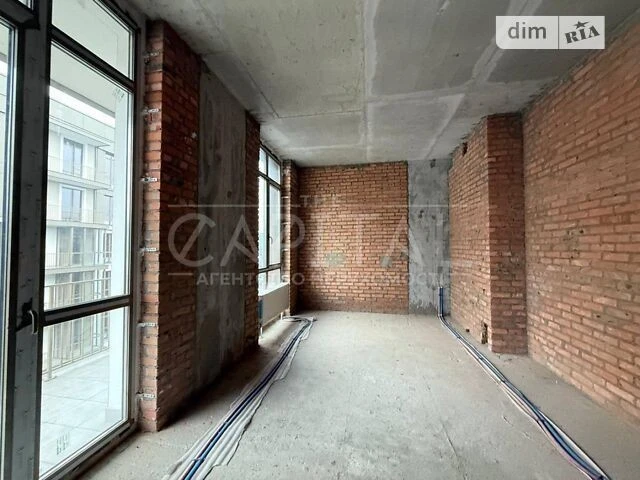 Sale of 2-room apartment 54 sq. m. on Naberezhno-Khreshchatytska Street 21