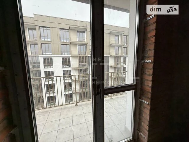 Sale of 2-room apartment 54 sq. m. on Naberezhno-Khreshchatytska Street 21