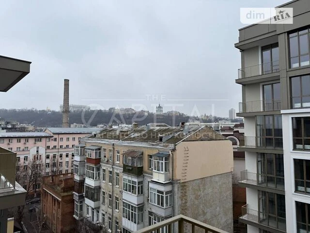 Sale of 2-room apartment 54 sq. m. on Naberezhno-Khreshchatytska Street 21