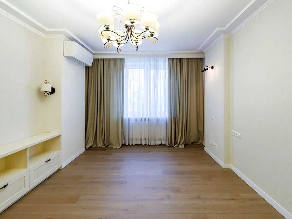Apartment. Kyiv, Dmytrivska Street.