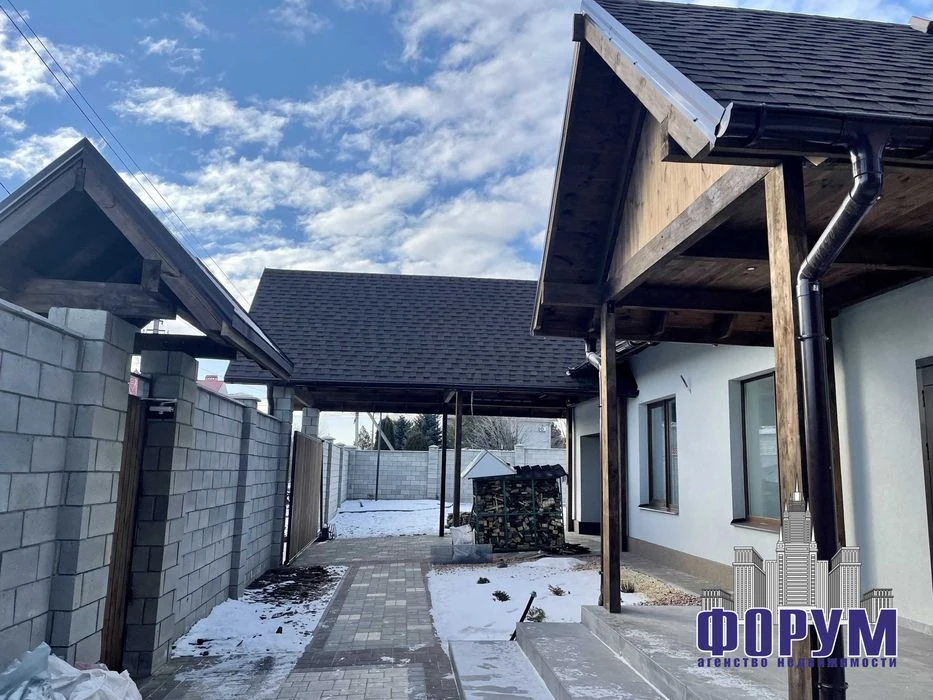 Продам новый дом 280 кв.м. Бородинский мкрн.183000  у.е.