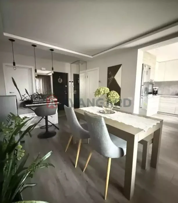 Продам квартиру в районі ТРЦ Караван