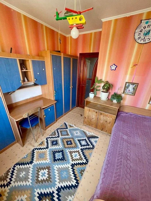 Продажа: Трехкомнатная квартира 65 кв м на Балковской.