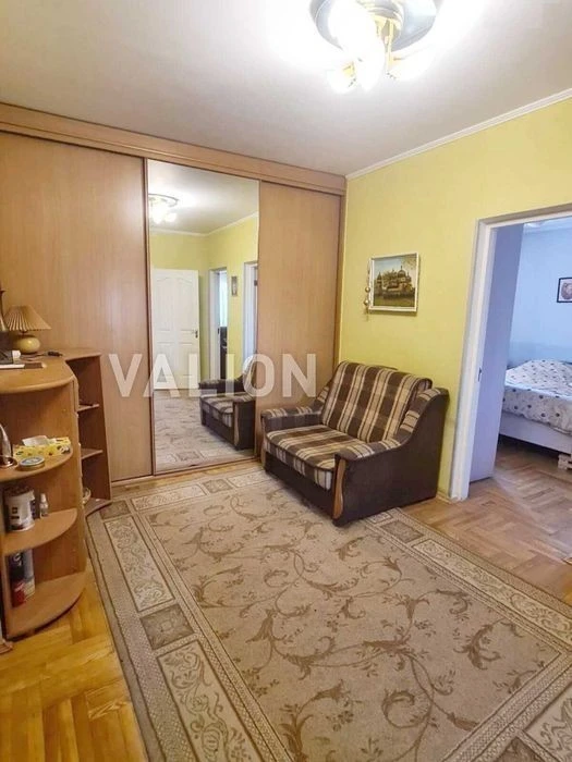 For sale 3-room apartment with renovation, Obolon. Levka Lukyane Street
