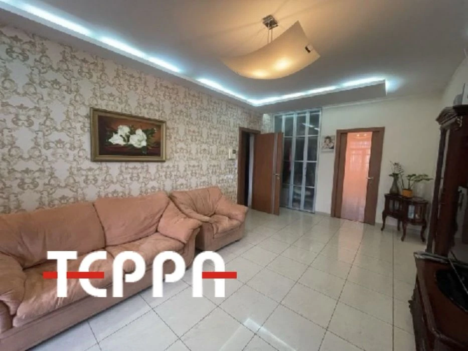 Продажа 3-комнатной квартиры, ул. Независимая Украина