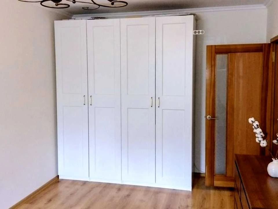 Apartment. Kharkiv, Peremohy Avenue.