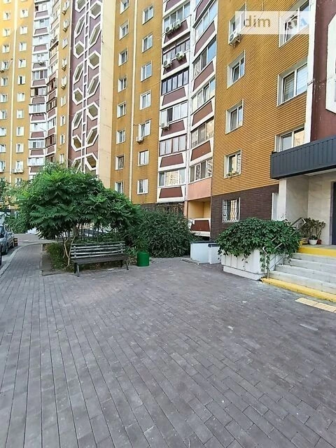 Sale of 2-room apartment 56.4 sq. m. on Akhmatova Anna St. 43 • ID