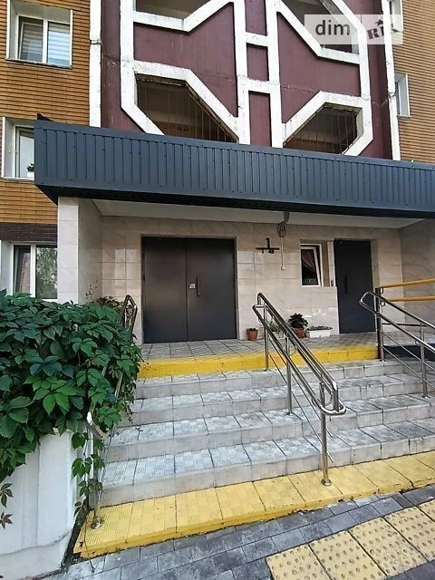 Sale of 2-room apartment 56.4 sq. m. on Akhmatova Anna St. 43 • ID