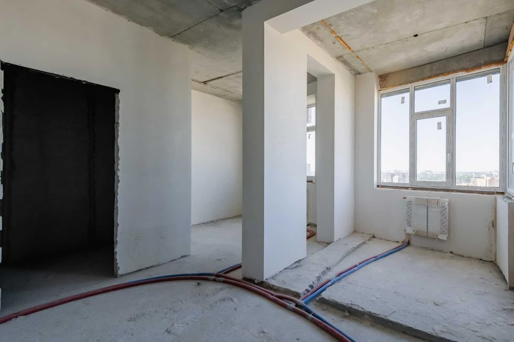 For sale 1-room apartment with panoramic views of the center of Kyiv