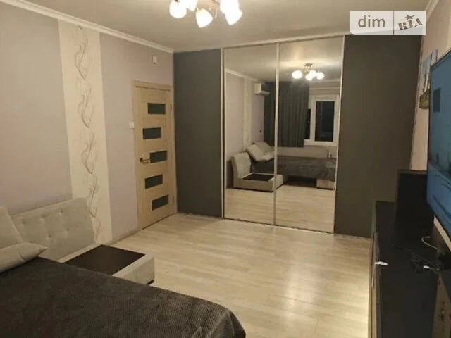 Sale of 1-room apartment 37 sq. m. on Akademika Kiprianova 6A street
