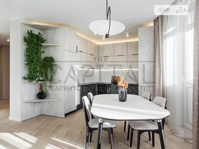 Sale of 3-room apartment 135 sq. m. on Mykhaylo Boychuk St. 41 • ID