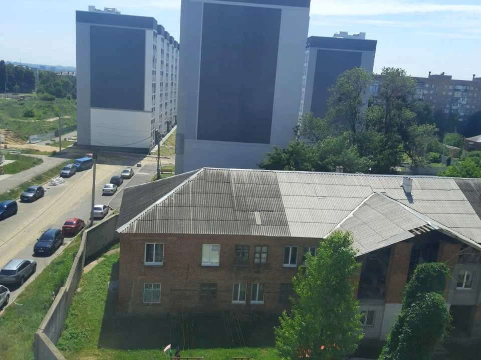 Apartment. Kharkiv, Poltava Shlyakh St., 184a, k.
