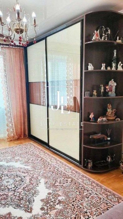 3-room apartment for sale near Livoberezhna metro station | Pa st.