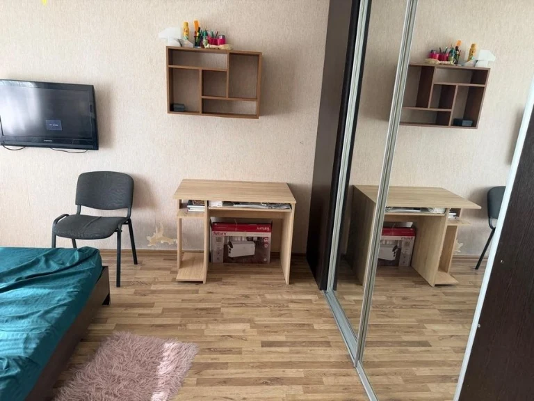 Selling a 1-room apartment near Nauchnaya metro station, 4/9, European-standard renovation.