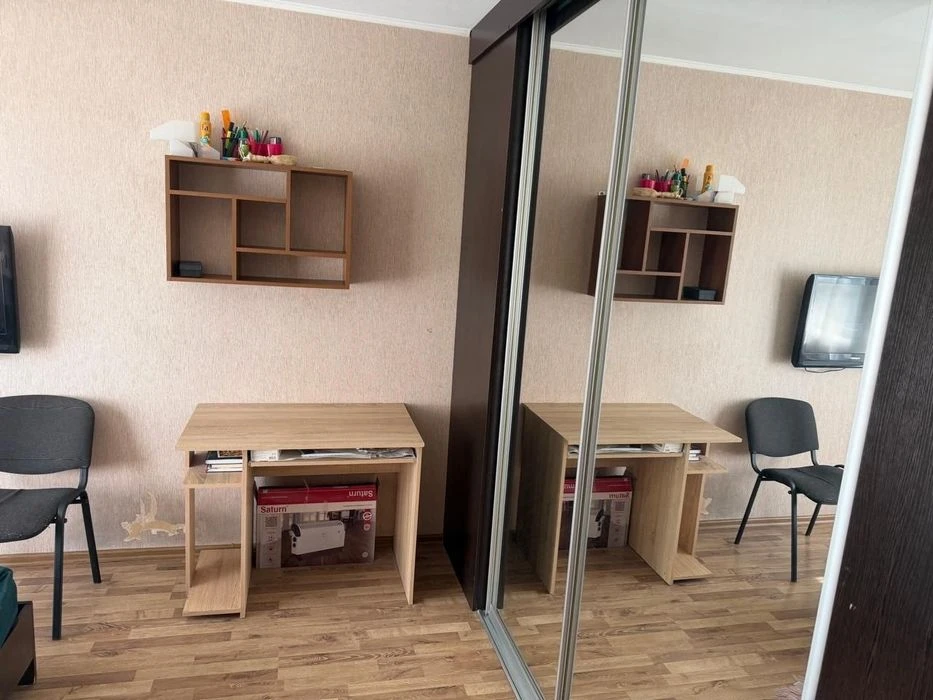 Selling a 1-room apartment near Nauchnaya metro station, 4/9, European-standard renovation.