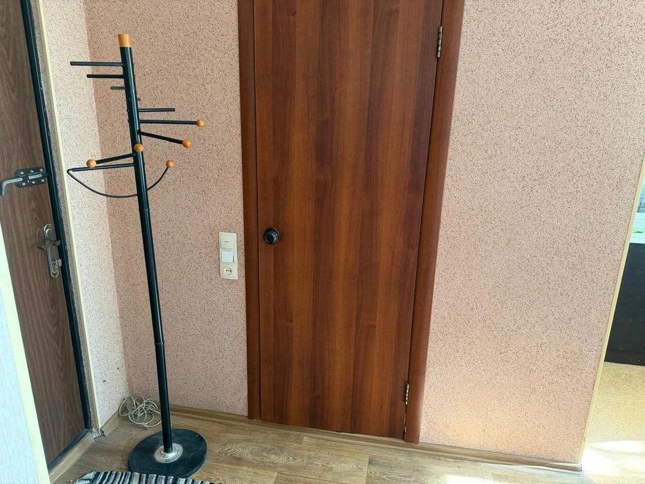 Selling a 1-room apartment near Nauchnaya metro station, 4/9, European-standard renovation.