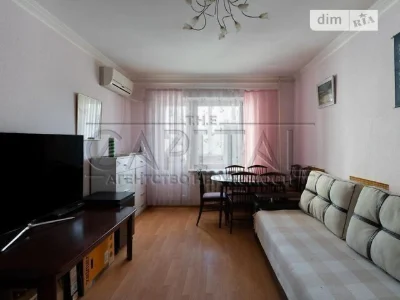 Sale of 2-room apartment 70 sq. m. on Volodymyr Ivasyuk Ave. 41