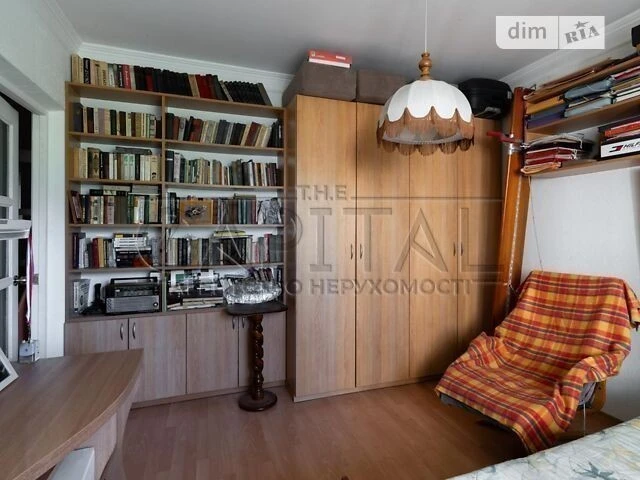 Sale of 2-room apartment 70 sq. m. on Volodymyr Ivasyuk Ave. 41