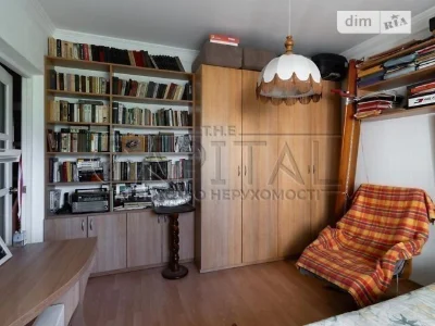 Sale of 2-room apartment 70 sq. m. on Volodymyr Ivasyuk Ave. 41