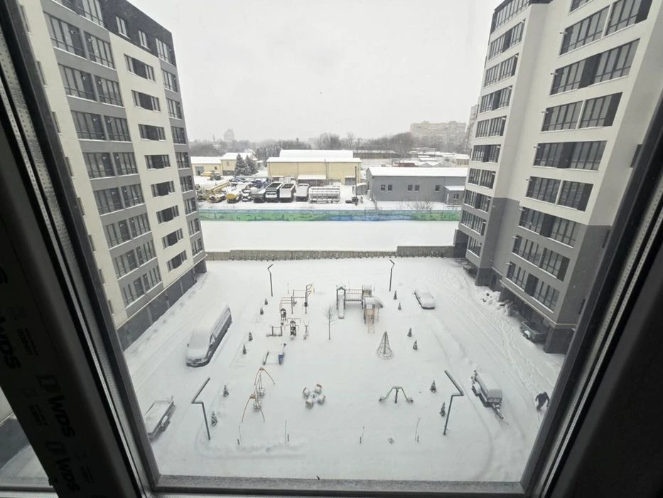 Велика 2к не кутова. Здана нововбудова, діє переуступка!4214