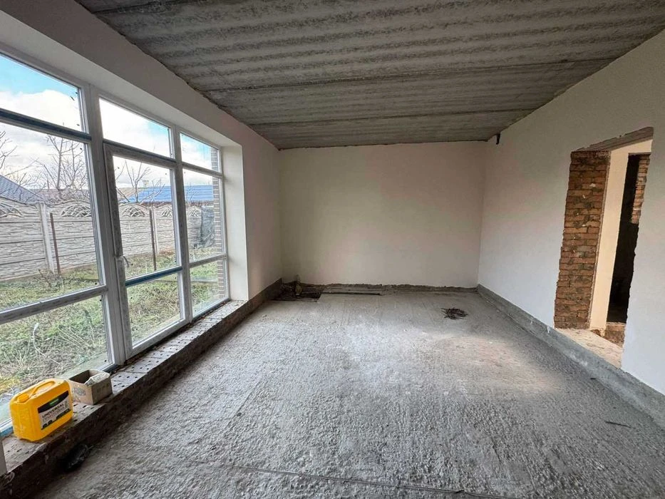 Sale of a modern two-story townhouse in the Old Town