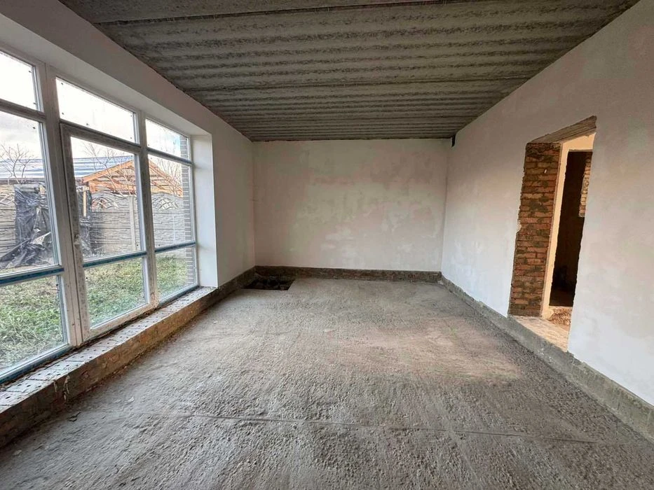 Sale of a modern two-story townhouse in the Old Town