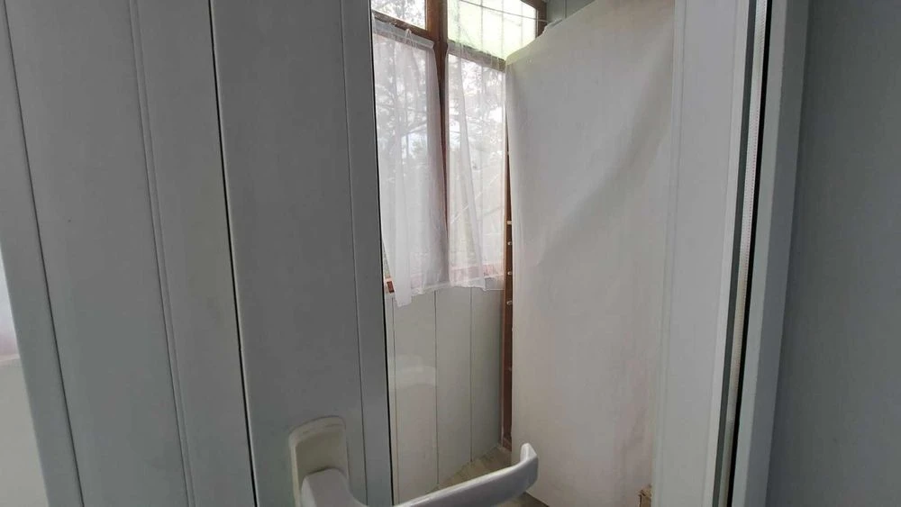 I am selling a cozy 2-room apartment near the metro station "Studentska"